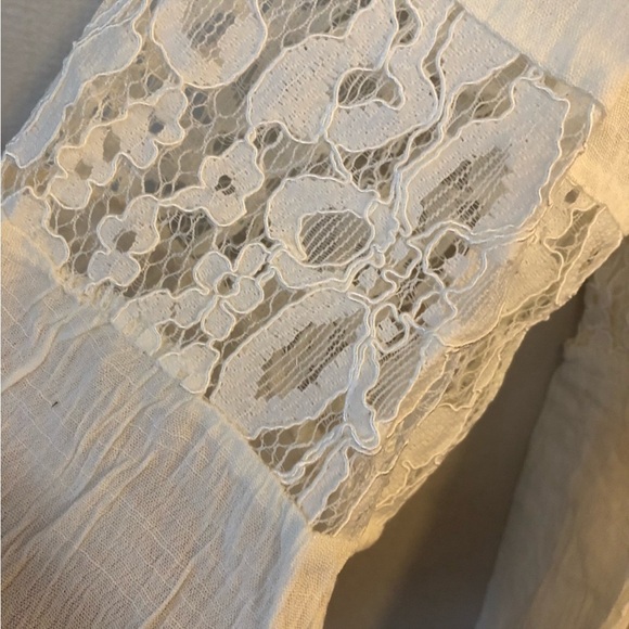 Hayden LA Cream Blouse Lace Detail Bohemian Boho Shirt Women’s NEW - Picture 3 of 6